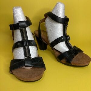 NWOT Naturalizer Gladiator Style Chunky Heels